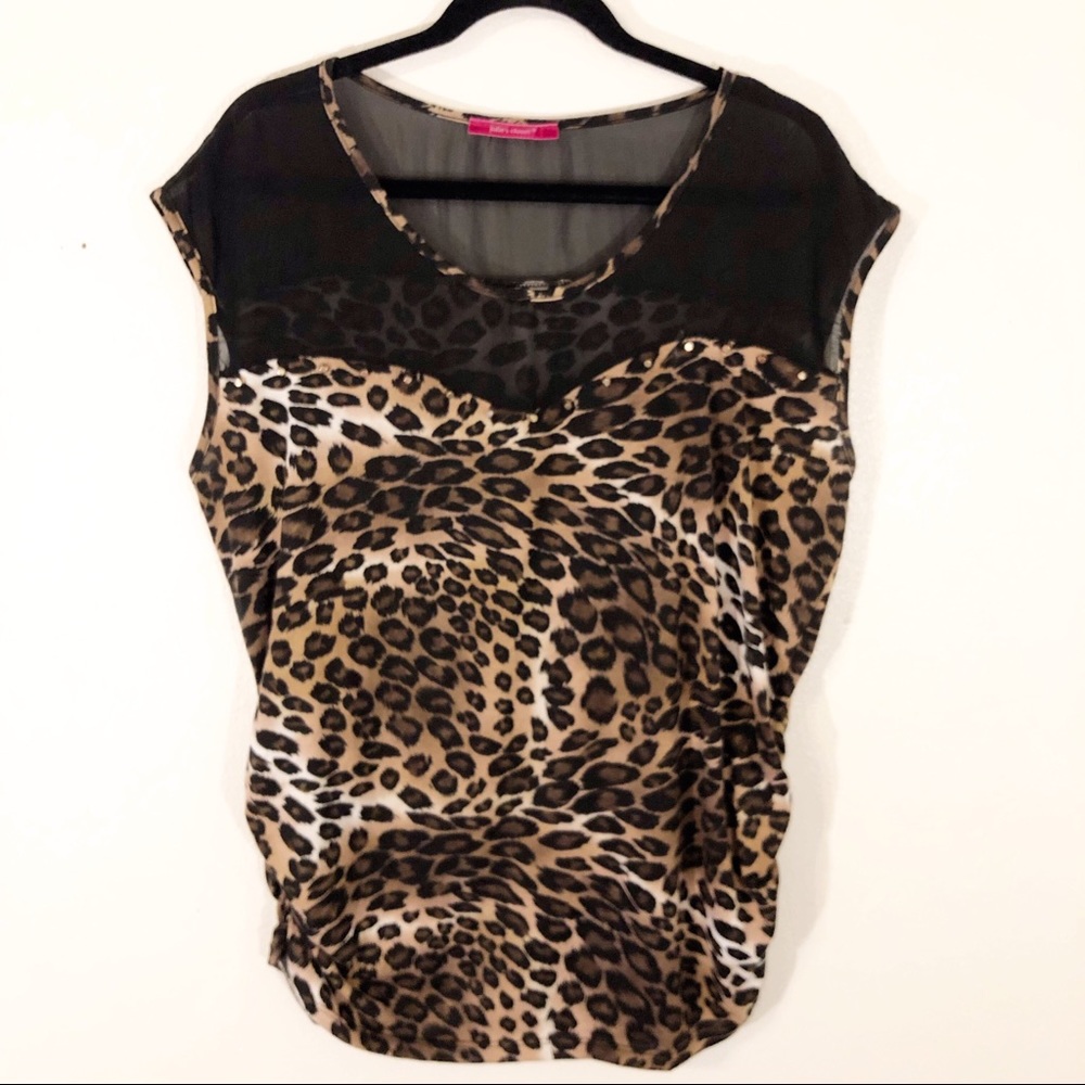 Julie’s Closet Cheetah Top Sheer Neckline Size 2X